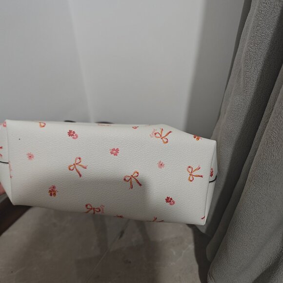 Coach Bow Tie Tote Bag - Picture 6 of 7